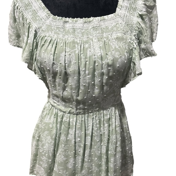 Doe & Rae Light Green Floral Ruffle Blouse, Size S- NWOT - Picture 1 of 7
